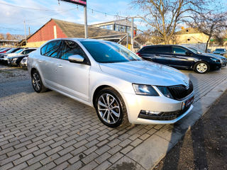 Skoda Octavia foto 3