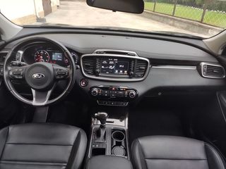 KIA Sorento foto 9