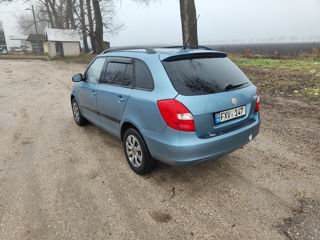 Skoda Fabia foto 2