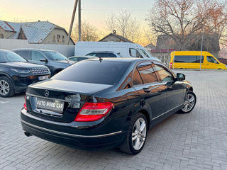 Mercedes C-Class foto 4