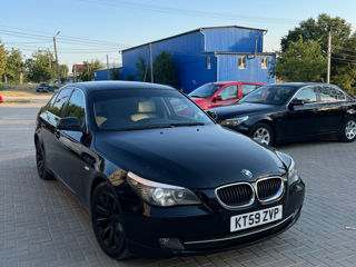 BMW 5 Series foto 1