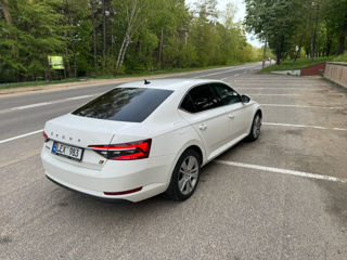 Skoda Superb foto 3