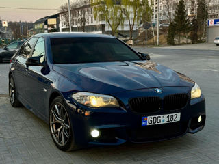 BMW 5 Series foto 3