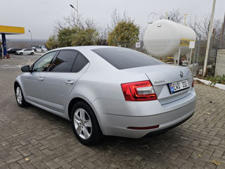 Skoda Octavia foto 3