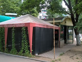 Продам магазин-бар (помещение), под разное, 52 м2 на остановке ул. Трандафирилор (Роз) foto 3