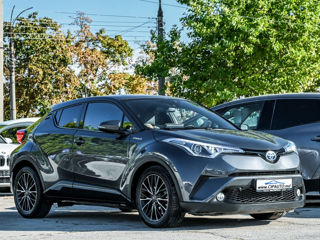 Toyota C-HR foto 4