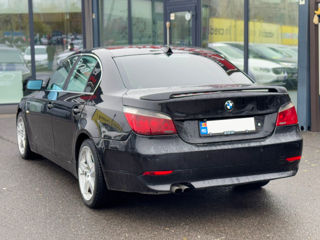 BMW 5 Series foto 9