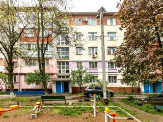 Apartament cu 2 camere, 57 m², Buiucani, Chișinău