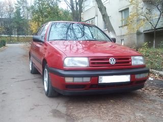 Volkswagen Vento foto 1