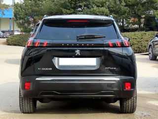 Peugeot 2008 foto 3