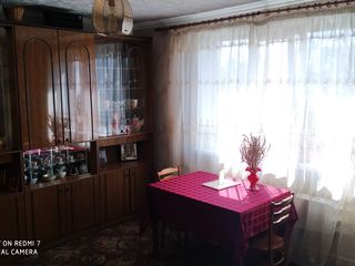 Apartament cu 3 camere, 72 m², Centru, Fălești foto 1