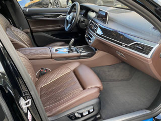 BMW 7 Series foto 8