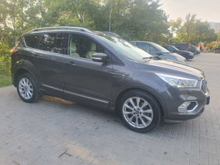 Ford Kuga foto 2