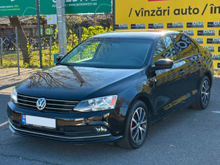 Volkswagen Jetta foto 2