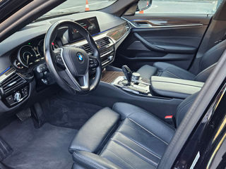 BMW 5 Series foto 11