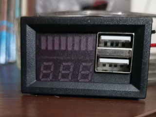 Светодиодный 3.5-12-24-36-60 v. Индикатор емкости батареи с 2 USB портами для зарядки. foto 10