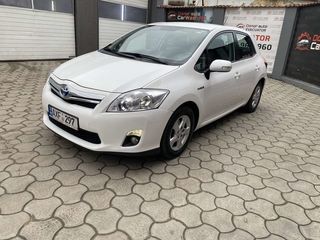 Toyota Auris,Rent a Car Chisinau doar automobile econome la cele mai mici preturi in Moldova