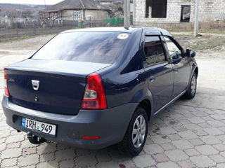 Dacia Logan foto 2