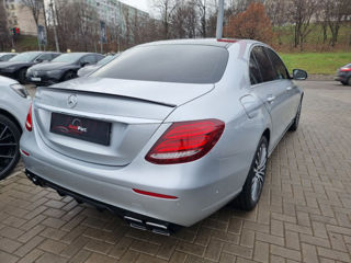 Mercedes E-Class foto 3