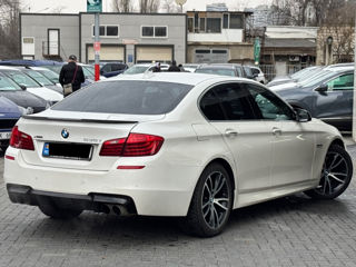 BMW 5 Series foto 3