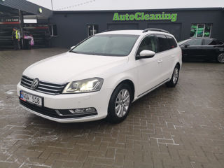 Volkswagen Passat foto 2