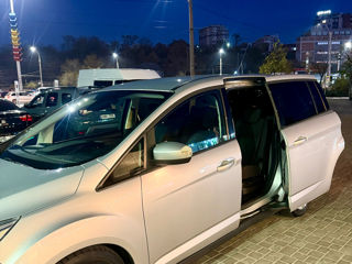 Ford Grand C-MAX foto 11