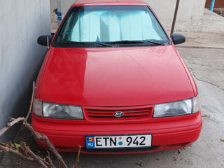 Hyundai Pony foto 2