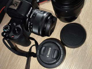 Canon EOS M50 - aparat foto mirrorless foto 3