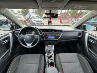 Toyota Auris foto 8