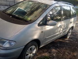 Ford Galaxy foto 2