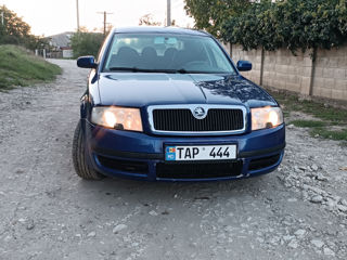 Skoda Superb foto 3