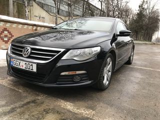 Volkswagen Passat CC foto 2