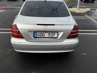 Mercedes E-Class foto 3