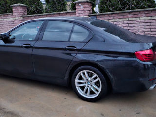 BMW 5 Series foto 9