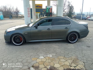 BMW 5 Series foto 7