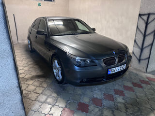 BMW 5 Series foto 2