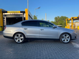 Volkswagen Passat foto 2