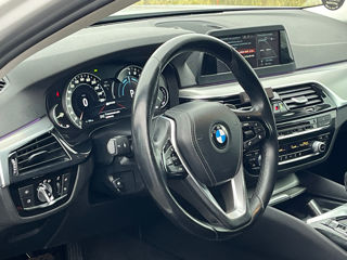 BMW 5 Series foto 12