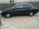 Toyota Carina foto 2