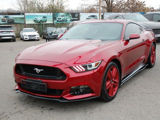 Ford Mustang foto 1