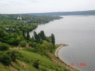 Lot de teren pentru constructii pe malul dret al Nistrului foto 8