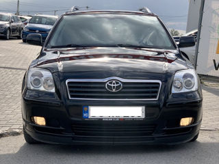 Toyota Avensis foto 3