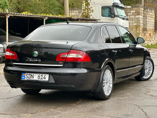 Skoda Superb foto 4