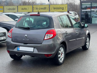 Renault Clio foto 5