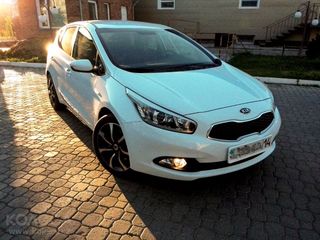 KIA Ceed foto 1