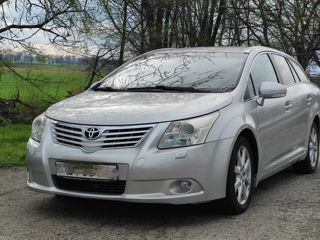 Toyota Avensis foto 1