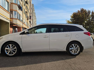 Toyota Auris foto 3