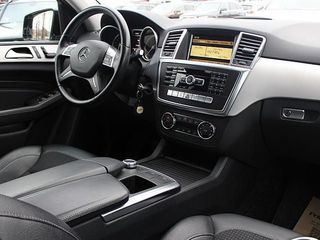 Mercedes ML Class foto 5