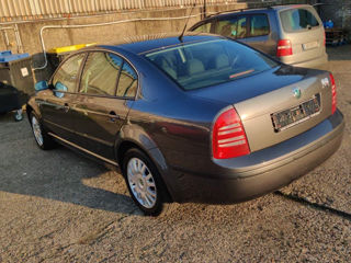 Skoda Superb foto 8