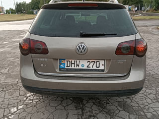 Volkswagen Passat foto 4